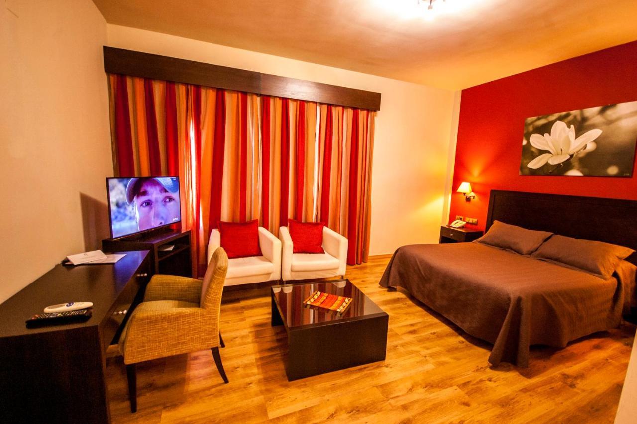 Atalaya De La Campina Hotell Córdoba Eksteriør bilde